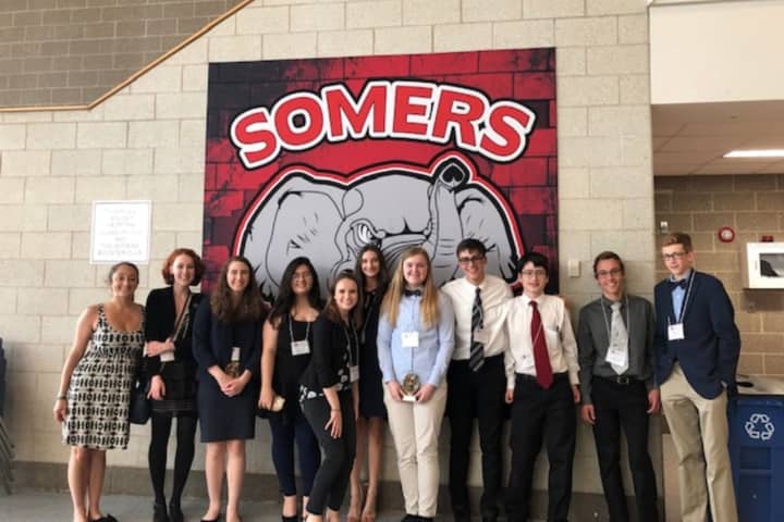 Sophomore Somers Science Research Competition Features Nine Student Presentations