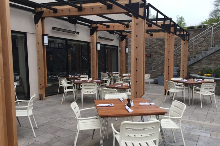 COVID-19: Outdoor Dining At Restaurants Will Be Permitted In Phase 2 Of NY Reopening Process