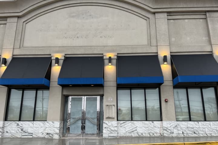 High-End Seafood Restaurant Shutters Only NJ Location