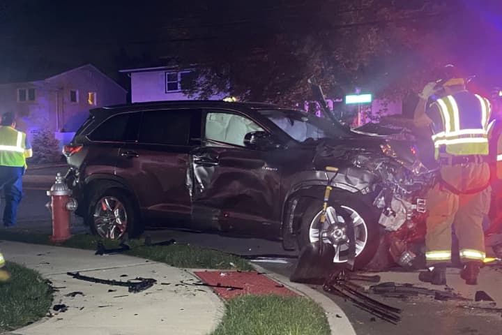 Jeep Hits Fair Lawn Home In Crash After Ridgewood Driver Runs Stop Sign, Police Say