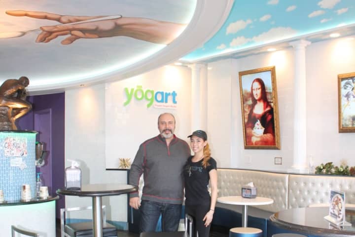 Edgewater Shop Owner Puts An Artful Twist On Froyo