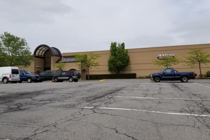 Owners Of Struggling Philippsburg Mall Want To Sell: Report