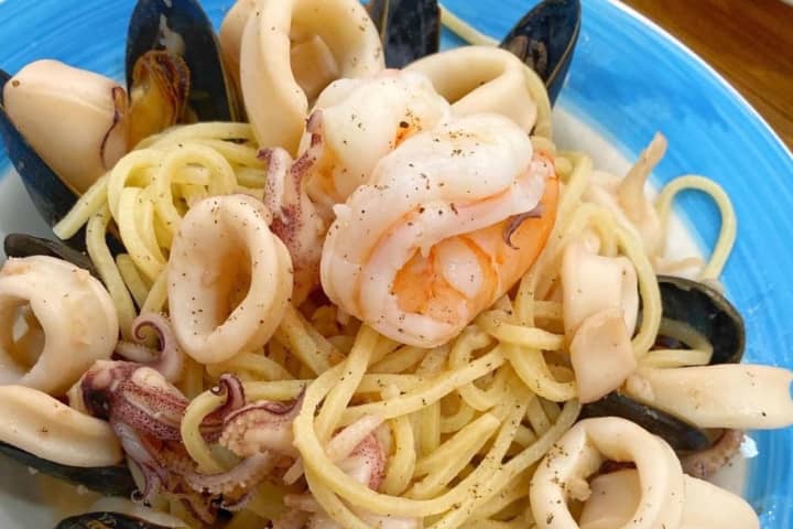 Italian Restaurant Offers 'Classic' Seafood, Pasta Dishes