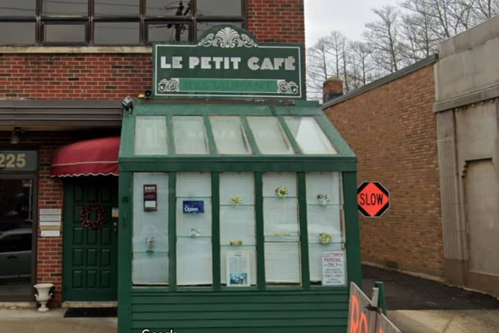 Popular CT French Bistro Says 'Au Revoir' After 25 Years In Business