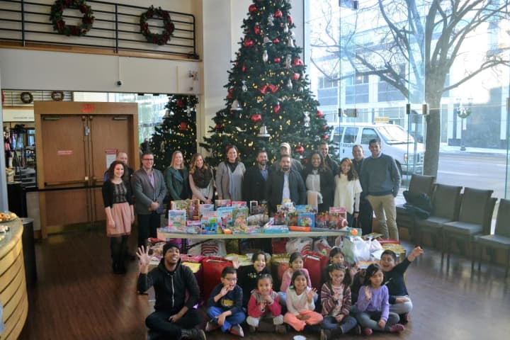 NBCUniversal Employees Grant Holiday Wishes To Kids In Stamford