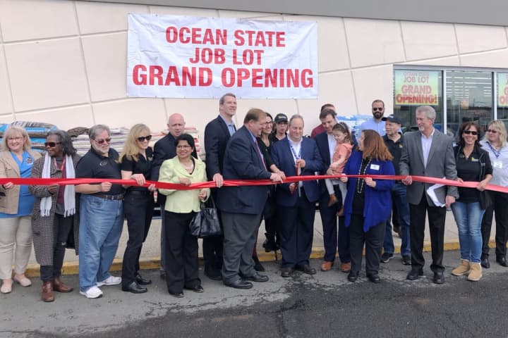 Ocean State Job Lot Celebrates Grand Opening Of Nanuet Store