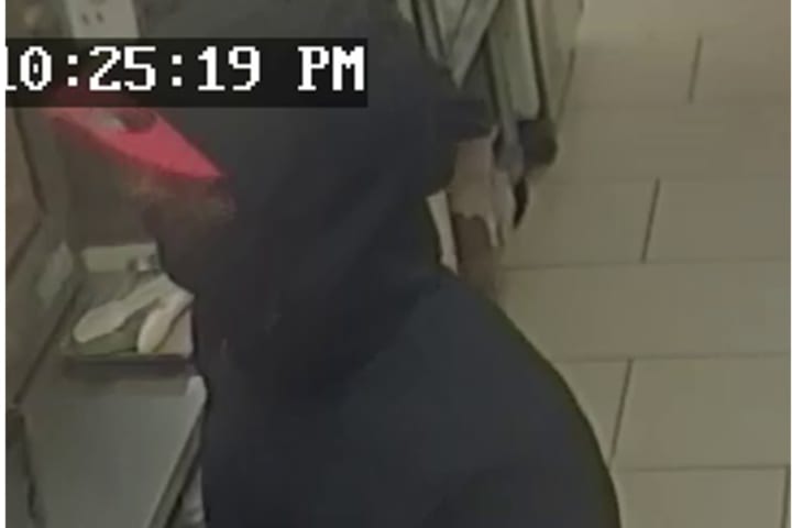 Suspect On Loose After Armed Robbery At CT 7-Eleven