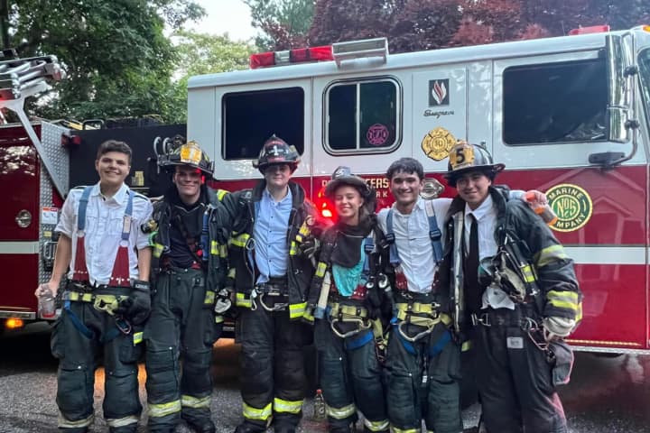 Six Brand-New High School Grads In NY Rush To Battle Blaze After Getting Diplomas