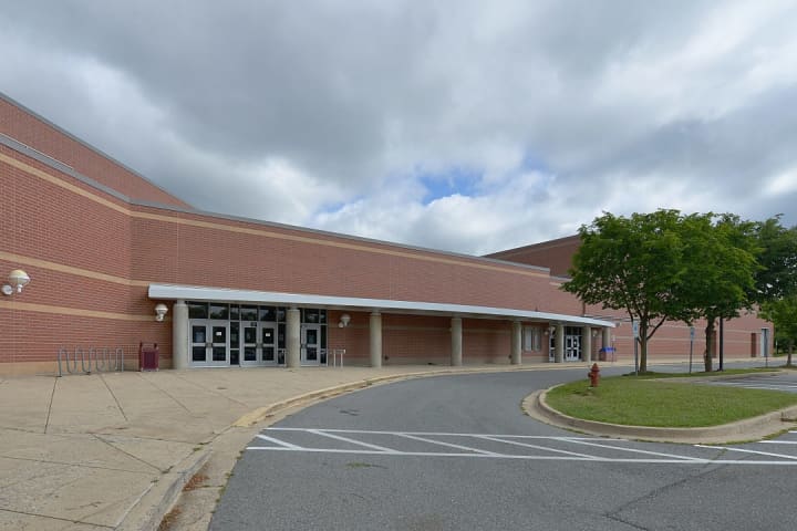 Montgomery County HS Placed On Lockdown For Weapons Investigation (DEVELOPING)