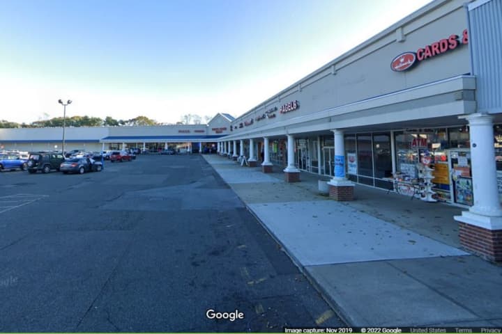 14-Year-Old, 16-Year-Old Accused Of Attempting To Burglarize Long Island Store