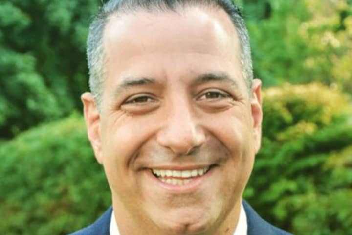 State Senate Candidate Sues Norwalk Police, Online News Outlet