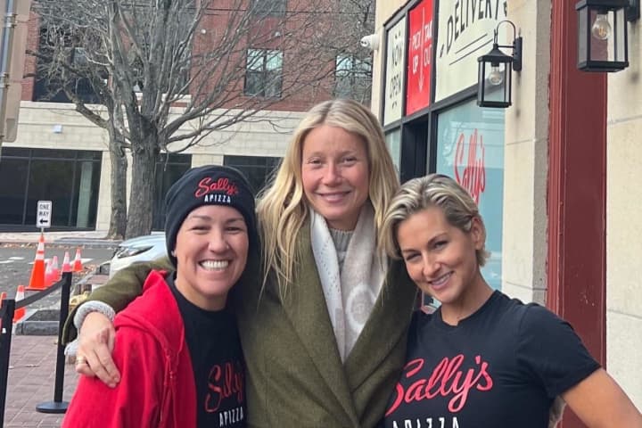 Ex-Area Resident Gwyneth Paltrow Stops By Eatery, Citing 'Most Perfect Pizza'