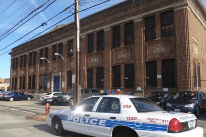 Yonkers Police Officer Shot, Two Suspects In Custody