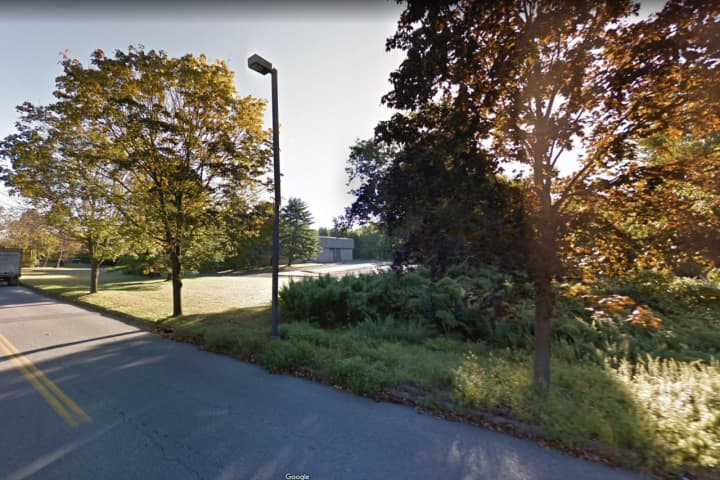 Woman Says Man Tried To Lure Her Into Van At Business Park In Armonk