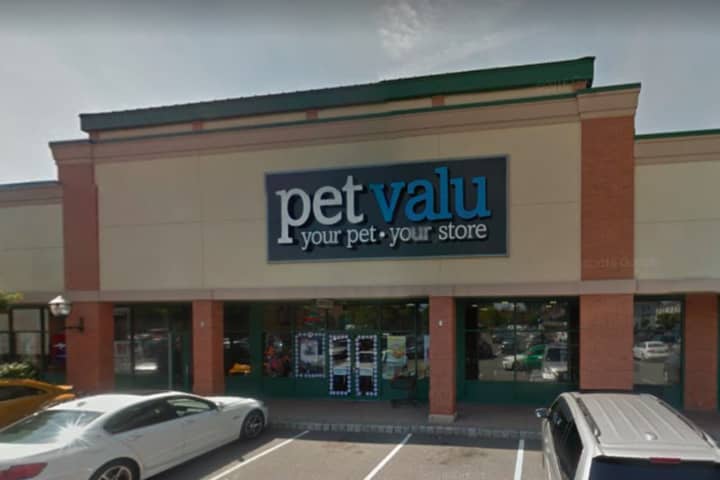 Pet Valu Offering Free Dog Washes This Month