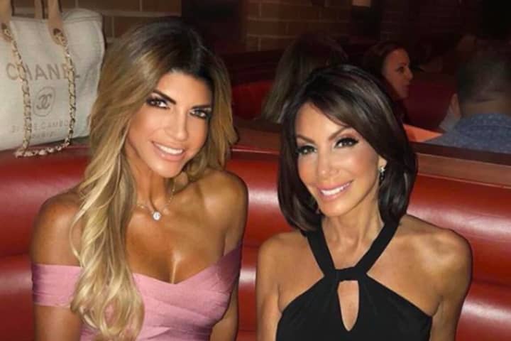 See Them? 'Real Housewives Of New Jersey' Stars Dine In Area