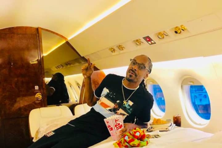 Snoop Dogg, Mayweather And Other Celebs Who Recently Flew To, From Teterboro Airport
