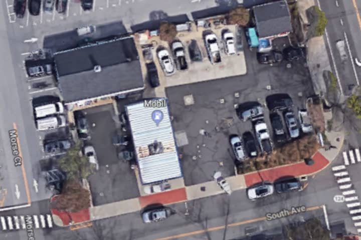 Westchester Man Found Asleep In Car At New Canaan Gas Station Under Influence, Police Say