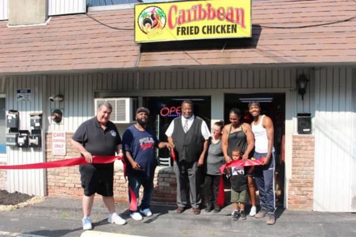 Caribbean Fried Chicken Restaurant Opens In Area