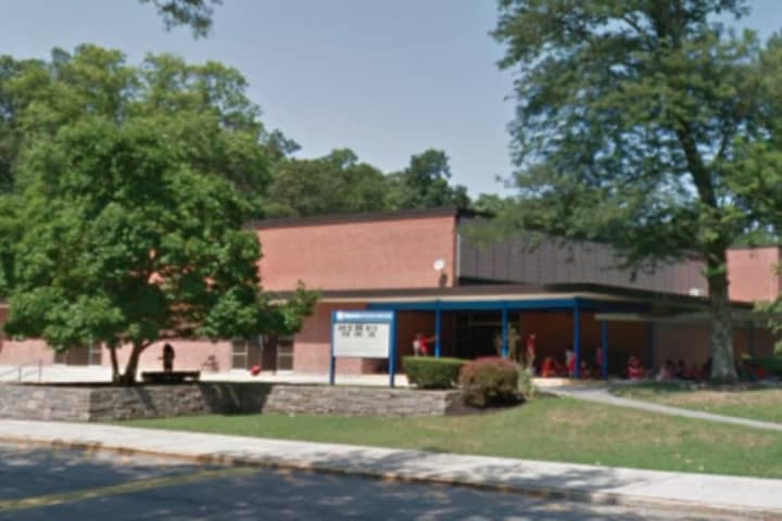Edgemont's Strong Schools, Fight For Independent Status Cited In NY Times Story