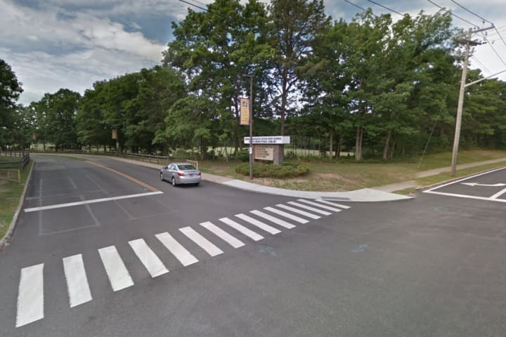 COVID-19: Long Island HS Closes, 136 Under Quarantine, After Positive Cases
