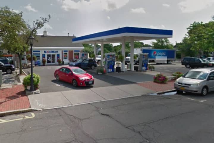 Man Found Passed Out In Car At New Canaan Gas Station Charged With Drinking While Driving