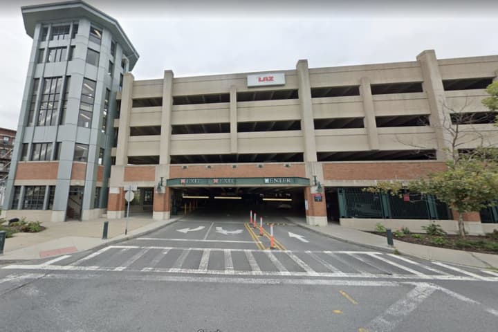 Suspicious Packages Left Behind By Vendor At New Rochelle Station