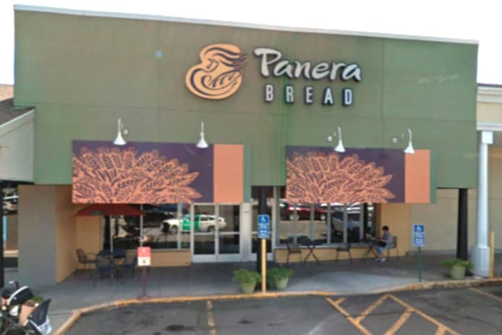 Suspect On Loose After Robbery At Panera Bread On Post Road