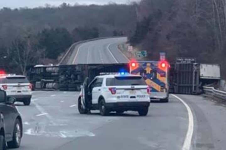 Lanes Reopen After Tractor-Trailer Overturns On I-80 In Warren County