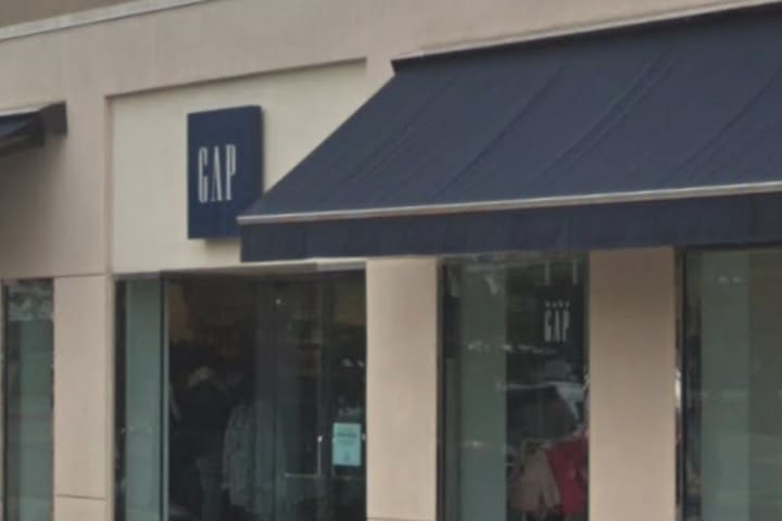 Gap Closing 230 Stores In National Liquidation Including 2 In Bergen County