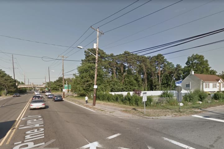 Long Island Man Killed In Single-Vehicle Crash