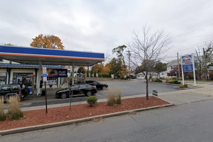 Police Investigating Shooting At Poughkeepsie Gas Station With Numerous Bystanders