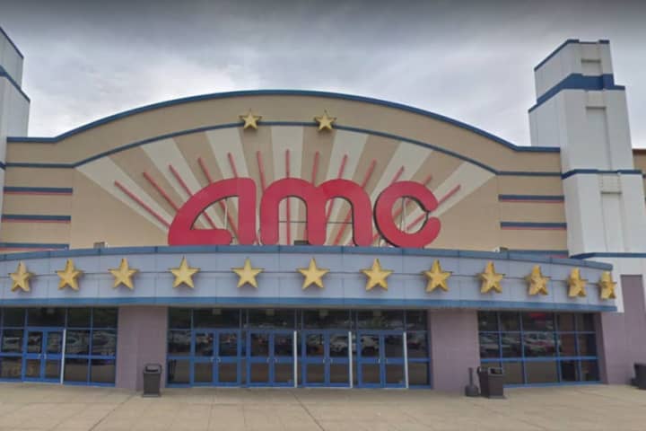 Movie Theater Giants Sue NJ Over 'Unconstitutional' Coronavirus Closures