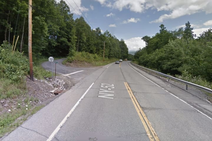 Sullivan County Teen Killed After Car Crashes Into Guard Rail In Ulster