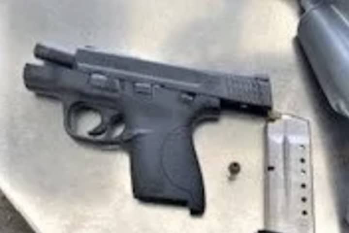 Rockland Man Accused Of Bringing Loaded Gun To Newark Airport
