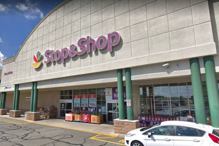 Stop & Shop Reaches Deal With People's United Bank To Retain 27 In-Store Branches In CT