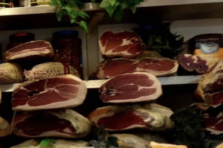 Listeria Outbreak Linked To Deli Meat Blamed For Illnesses In Massachusetts
