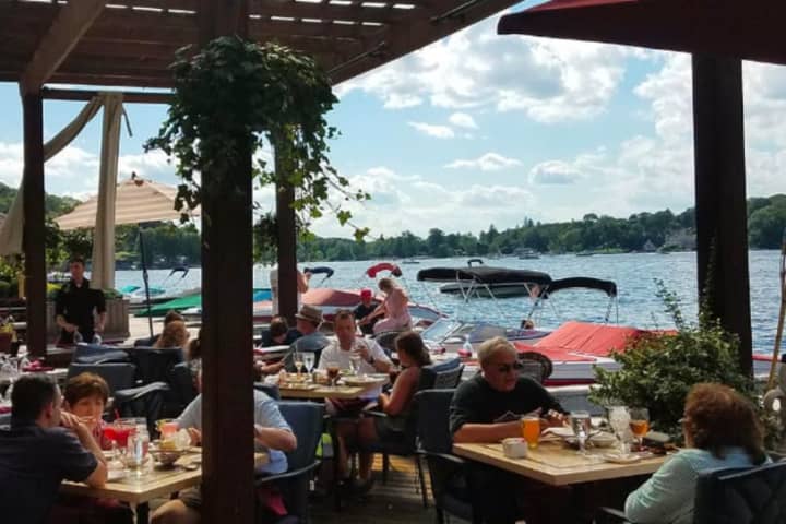 Popular Lakefront Area Restaurant To Close