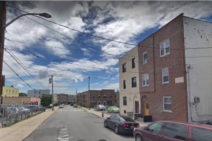 Suspect At Large After Fatal Shooting In Yonkers