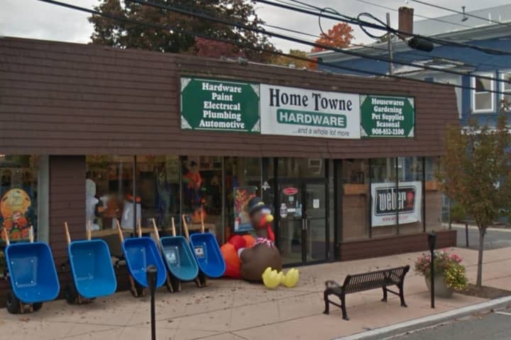 Warren County Hardware Store To Shutter After 60 Years