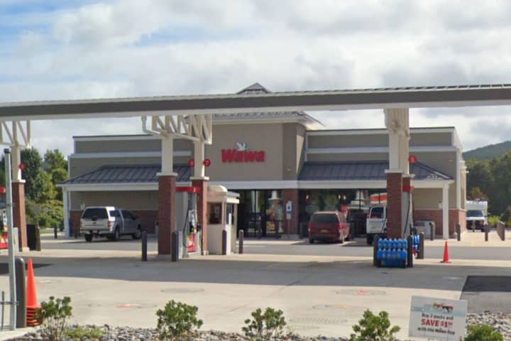 UPDATE: Bomb Threat Deemed Unfounded After Evacuation Of Warren County Wawa