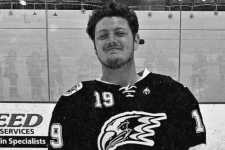 College Hockey Player From NJ Dies In House Fire Near Niagara University