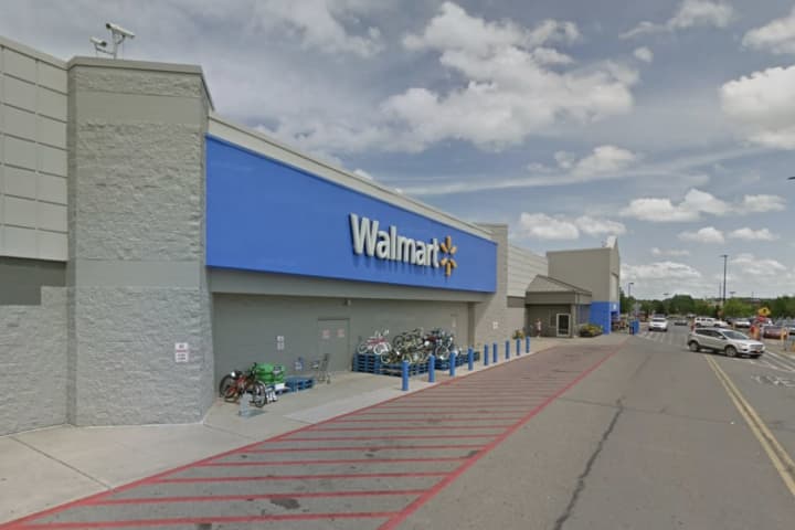 Fairfield County Duo Accused Of Stealing $398 Worth Of Items From Walmart