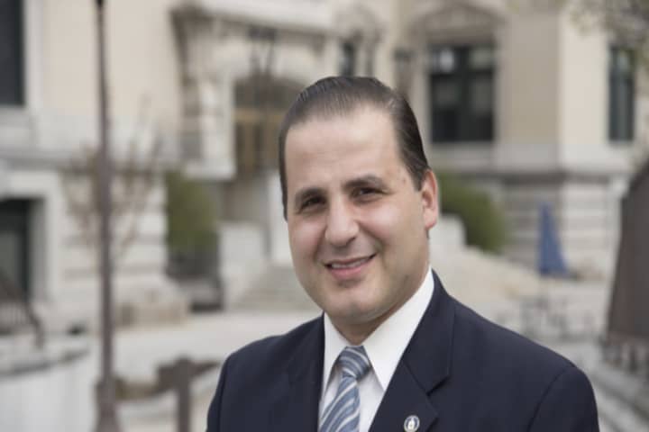 Judge Halts Investigation Of Yonkers City Council President