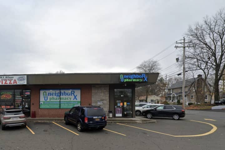 Suspects At Large After Rockland County Pharmacy Burglary, Police Say