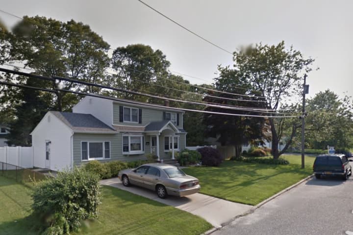 Family Pet Dies After Fire Breaks Out In Suffolk County Home