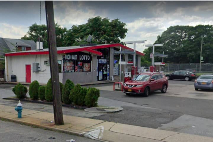 Man Robs Long Island Gas Station At Gunpoint, Police Say