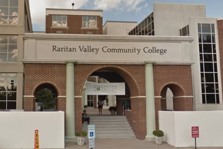 COVID-19: Raritan Valley Community College Sets Mandatory Vaccination Deadline