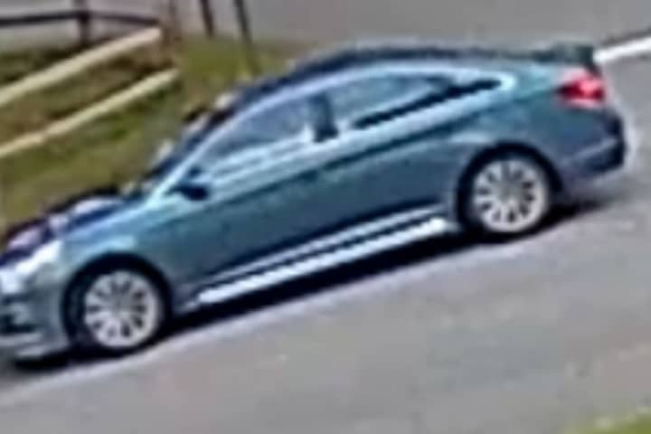 Police Seek ID For Driver Who Repeatedly Approached Middle School Girl At Parsippany Bus Stop