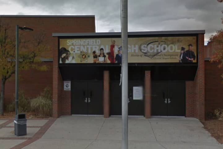 Springfield School District Increases Security After National Threat